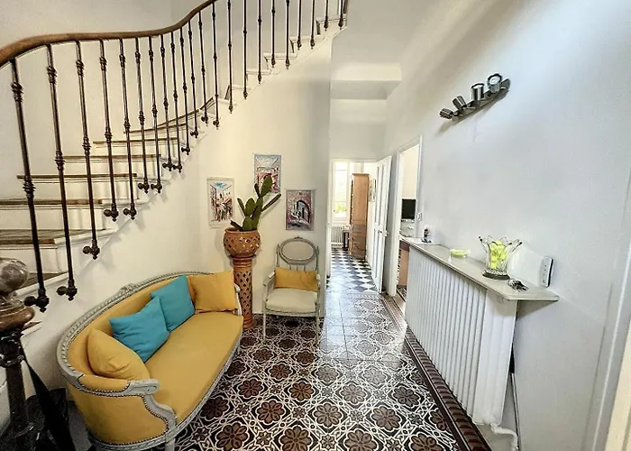 Tres Belle Maison Avec Jardin A 10Min Des Remparts